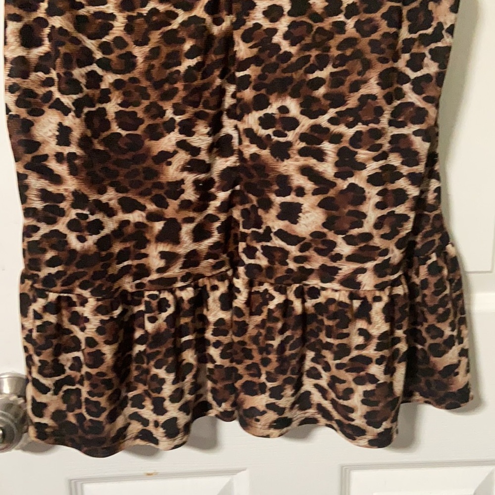 Free kisses women’s leopard print sheer ruffled tank top size 2X - Picture 9 of 9